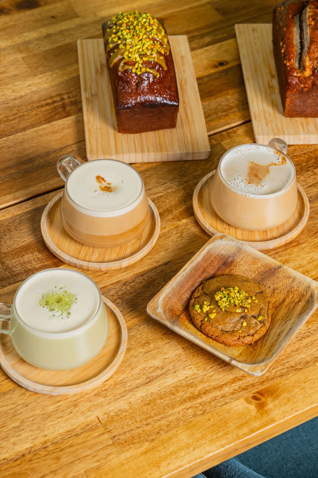 Les lattes et les cakes de la pause
